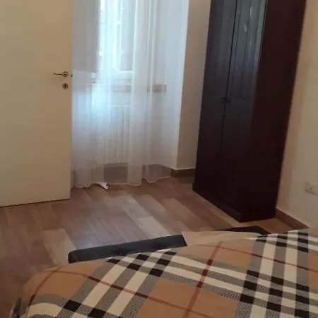 بيت ضيافة Dormireincentro *